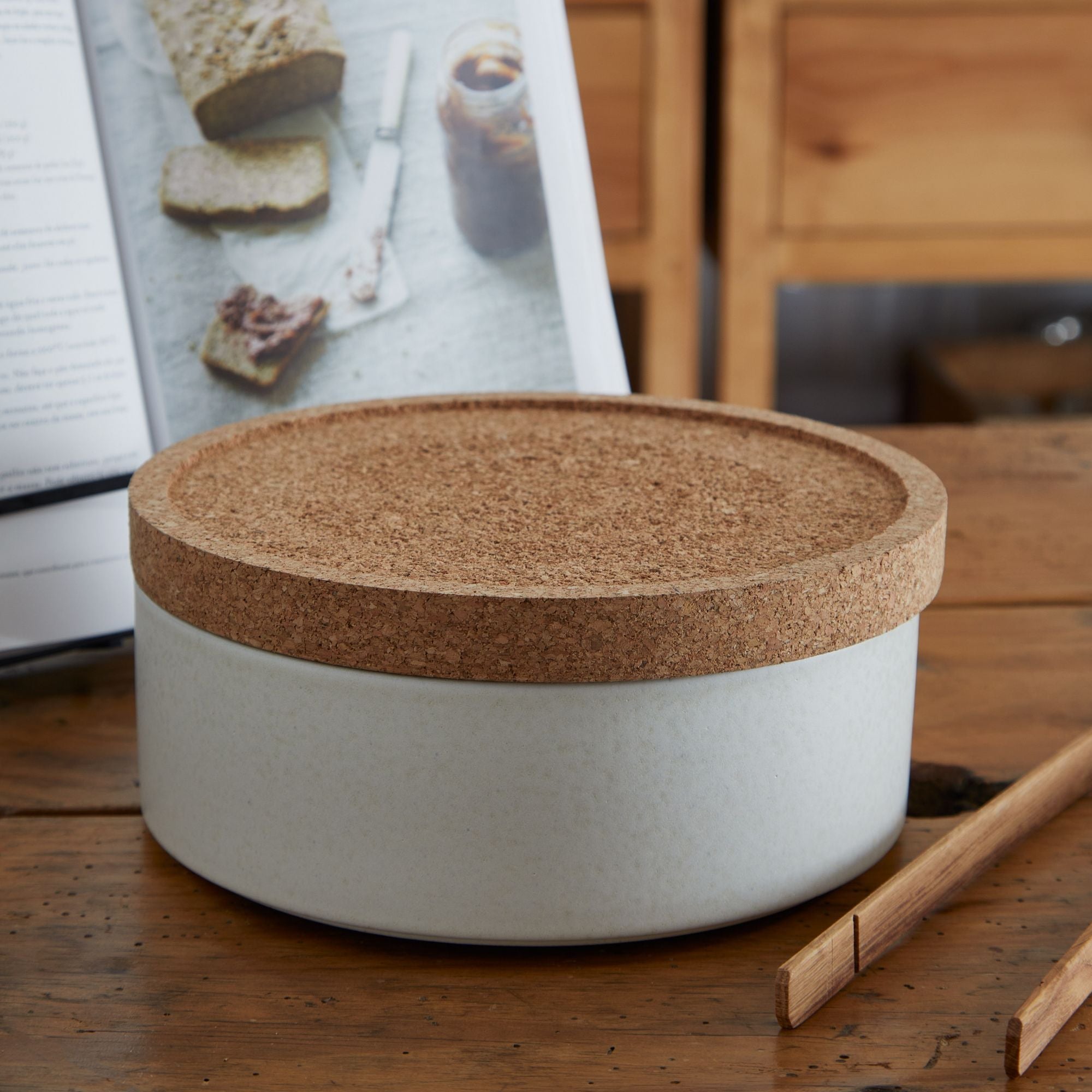 Lid