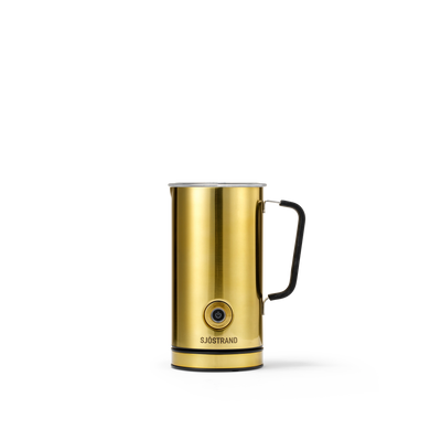 Sjöstrand milk frother in brass – front view