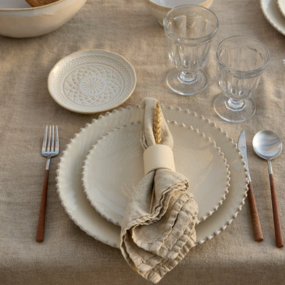 Costa Nova Pearl dinner plate 25/28 cm in Cream stoneware
