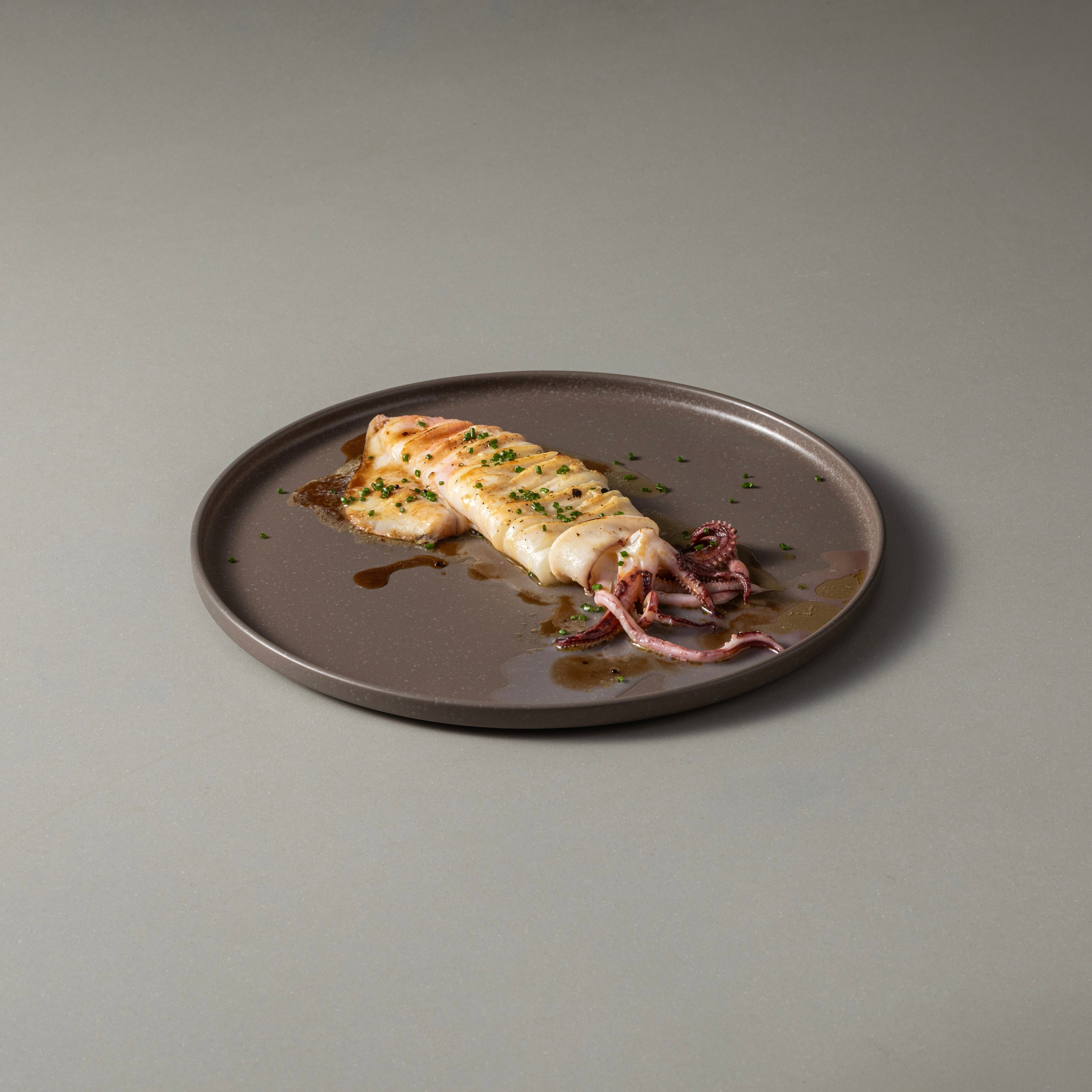 Plate
